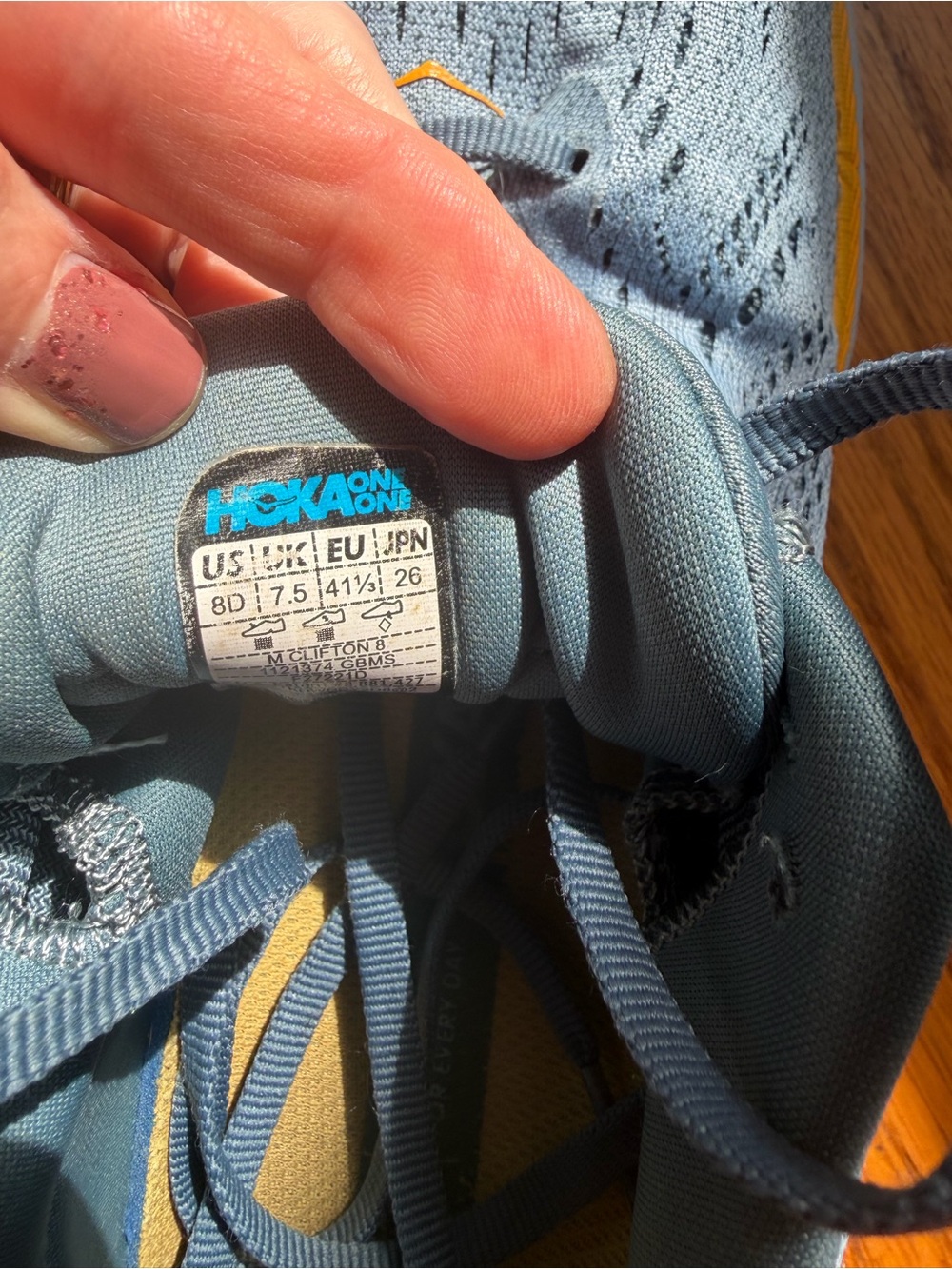 Men’s Hoka Clifton 8 - size 8D - Picture 4 of 5